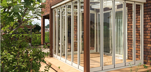 テラス・ウッドデッキ・ガーデンルーム イメージ写真